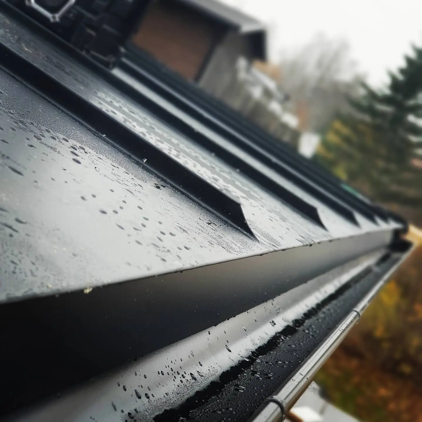 Takläggning av villa utfört av BRA Bygg & Tak i Dalarna